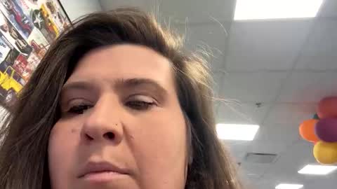 Snapshot of crystalspring chatting on October 2025 03:35:02 PM crystalspring online show from October 2025 03:35:02 PM