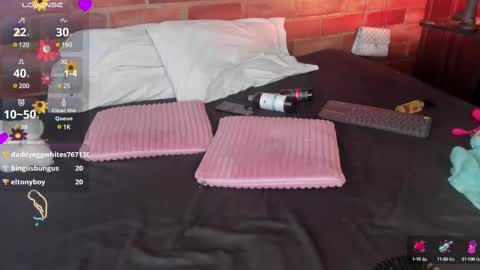 Soy Crystal online show from February 2025 01:16:01 PM