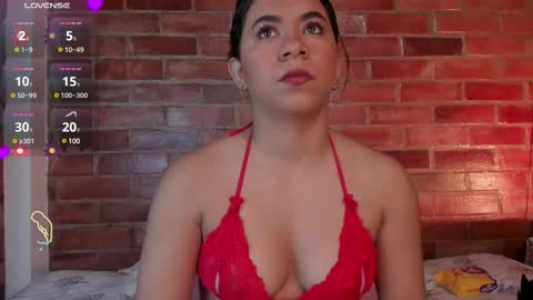 Soy Crystal online show from February 2025 10:05:01 AM