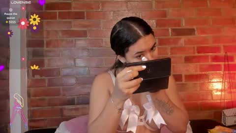 Soy Crystal online show from March 2025 10:02:02 AM