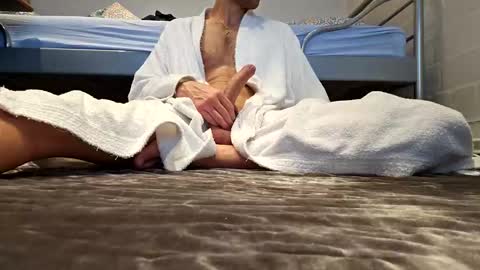 crzcrz online show from December 2024 10:32:01 AM