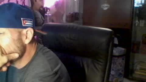 Snapshot of cubanredneck305 chatting on July 2026 08:25:02 AM cubanredneck305 online show from July 2026 08:25:02 AM