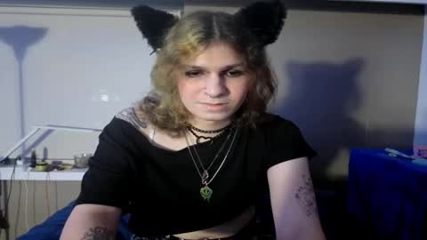 cuddleavenue online show from March 2026 01:34:01 AM