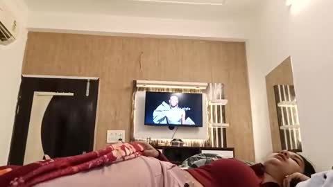 cuddlemuffins online show from February 2026 06:51:01 AM