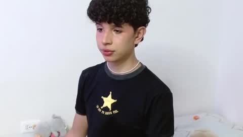 Cuddly online show from September 2025 10:02:01 PM