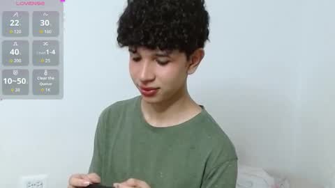 Cuddly online show from September 2025 10:15:01 PM