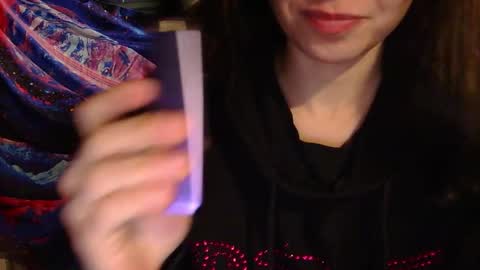 Angela online show from December 2025 05:19:02 PM