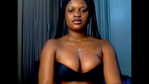 Snapshot of cum_ebony_petitxx chatting on April 2026 07:03:02 AM cath online show from April 2026 07:03:02 AM