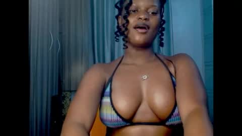 Snapshot of cum_ebony_petitxx chatting on April 2026 06:49:01 AM cath online show from April 2026 06:49:01 AM