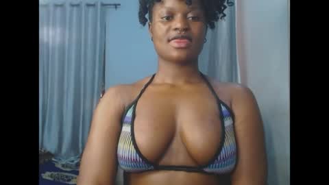 Snapshot of cum_ebony_petitxx chatting on May 2026 06:40:02 AM cath online show from May 2026 06:40:02 AM