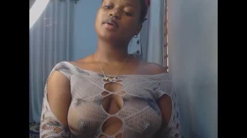 Snapshot of cum_ebony_petitxx chatting on May 2026 06:53:02 AM cath online show from May 2026 06:53:02 AM