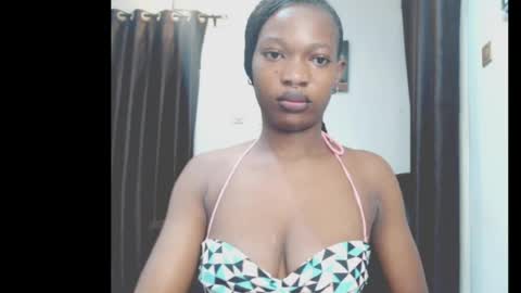 Snapshot of cumebony_petit chatting on April 2026 07:03:02 AM cumebony_petit online show from April 2026 07:03:02 AM