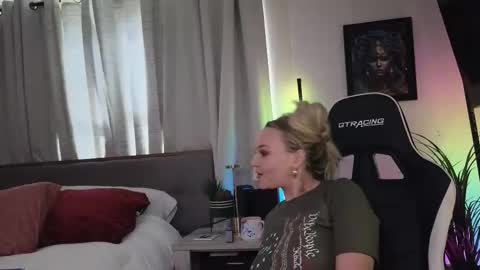 cumguzzlingskank online show from March 2026 05:06:02 PM