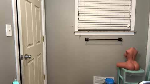 Snapshot of cumking51 chatting on February 2026 05:58:02 AM ConCon online show from February 2026 05:58:02 AM