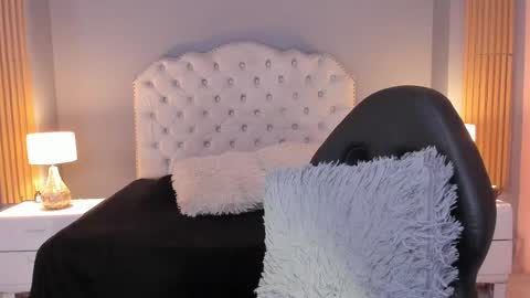 Snapshot of cumming_loving chatting on September 2025 07:59:01 PM Cumming Loving online show from September 2025 07:59:01 PM