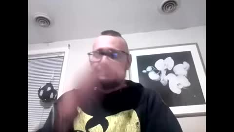 Snapshot of cuntreeboy68 chatting on November 2025 03:30:02 AM Bash online show from November 2025 03:30:02 AM