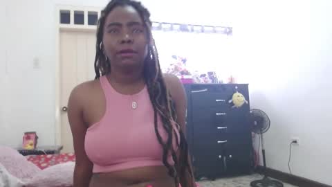 Snapshot of cuplex_hotlatina94 chatting on December 2024 05:02:01 PM dominic and julieta... independent models online show from December 2024 05:02:01 PM