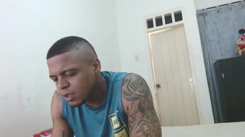 Snapshot of cuplex_hotlatina94 chatting on December 2024 10:08:01 AM dominic and julieta... independent models online show from December 2024 10:08:01 AM