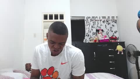 Snapshot of cuplex_hotlatina94 chatting on January 2025 10:08:01 AM dominic and julieta... independent models online show from January 2025 10:08:01 AM