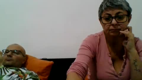 Snapshot of cuplu4346529860 chatting on December 2024 07:34:01 PM couple online show from December 2024 07:34:01 PM