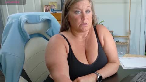 curious couple online show from February 2026 05:53:02 PM