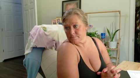Snapshot of curiouscouple3143 chatting on May 2026 04:59:02 PM curious couple online show from May 2026 04:59:02 PM