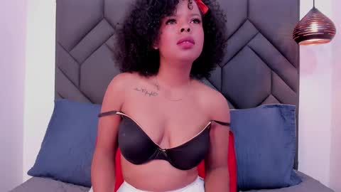 Snapshot of curly_cataleya chatting on February 2026 07:43:02 PM Cataleya online show from February 2026 07:43:02 PM