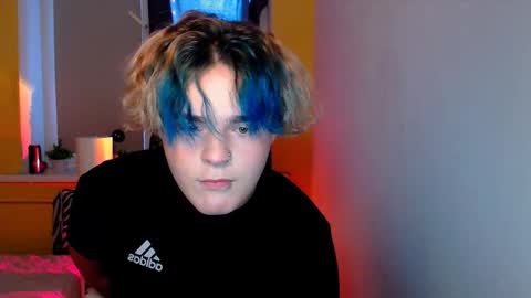 curlyboy_1 online show from November 2025 01:04:02 PM