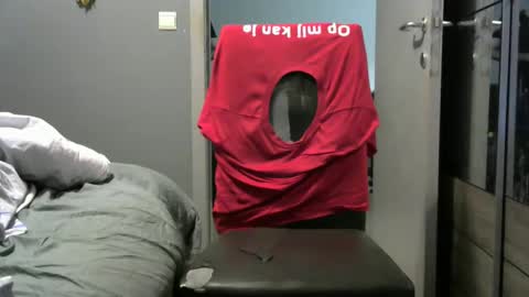 curlyfurly online show from December 2025 02:05:01 AM