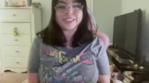 Emmie online show from January 2026 02:06:01 AM