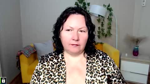 curvy_girlz online show from November 2025 04:28:01 PM