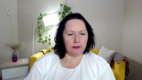 curvy_girlz online show from November 2025 05:35:01 PM