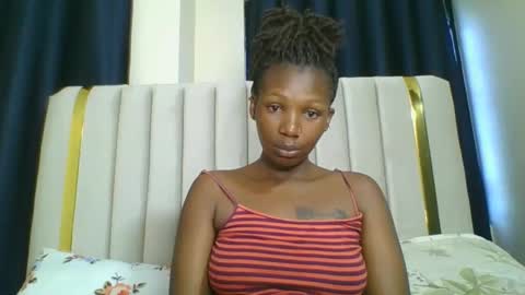 Snapshot of curvybootyj chatting on January 2025 03:48:01 AM CuteJJudy online show from January 2025 03:48:01 AM
