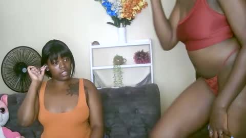 Snapshot of curvyebony1 chatting on January 2025 12:41:01 PM curtis online show from January 2025 12:41:01 PM