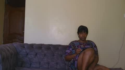 Snapshot of curvyebony1 chatting on January 2025 12:29:02 PM curtis online show from January 2025 12:29:02 PM