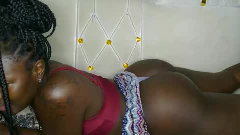 Snapshot of curvyebony1 chatting on September 2025 01:16:02 AM curtis online show from September 2025 01:16:02 AM