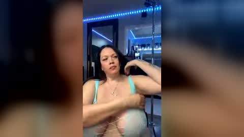curvyfunlover online show from June 2026 10:02:02 AM