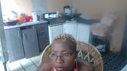 curvypear76x online show from December 2024 02:06:02 PM