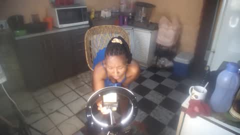 curvypear76x online show from October 2025 05:48:02 AM