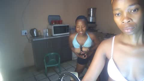 curvypear76x online show from February 2026 08:20:01 AM