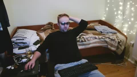 cute69696969 online show from November 2025 07:58:01 PM