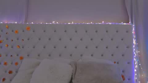 Alissa online show from November 2025 04:10:02 AM