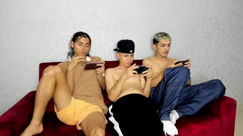 Snapshot of cute_boys18 chatting on January 2025 05:48:01 PM ARTURO-18 MATIAS-18 NIKOLAY-19 HADES-18 GABO-19 online show from January 2025 05:48:01 PM