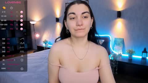 Hanna online show from January 2025 02:25:01 AM