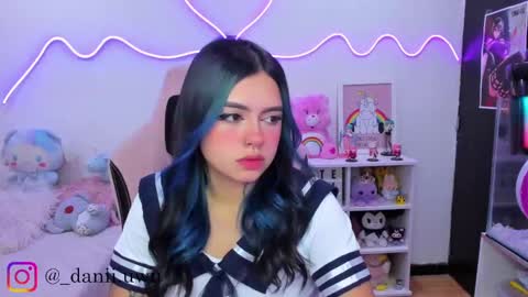 Dani  online show from September 2025 09:53:02 AM