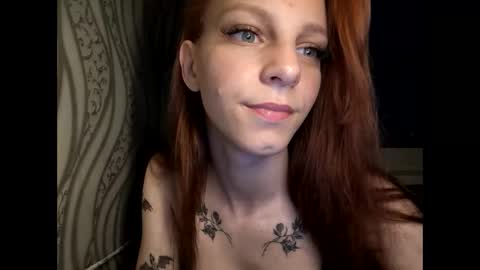 Snapshot of cute_foxis chatting on June 2026 10:35:02 PM cute_foxis online show from June 2026 10:35:02 PM