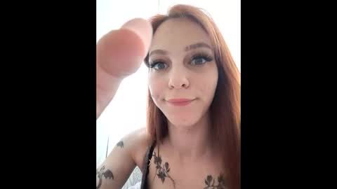 Snapshot of cute_foxis chatting on June 2026 04:17:01 PM cute_foxis online show from June 2026 04:17:01 PM