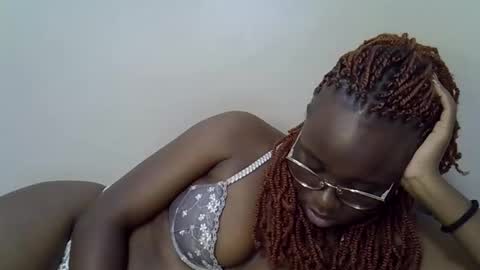 Snapshot of cute_gee chatting on March 2026 06:33:01 PM daddysdoll online show from March 2026 06:33:01 PM