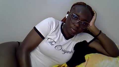 Snapshot of cute_gee chatting on March 2026 01:38:01 PM daddysdoll online show from March 2026 01:38:01 PM