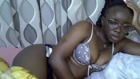 Snapshot of cute_gee chatting on May 2026 06:54:02 AM daddysdoll online show from May 2026 06:54:02 AM